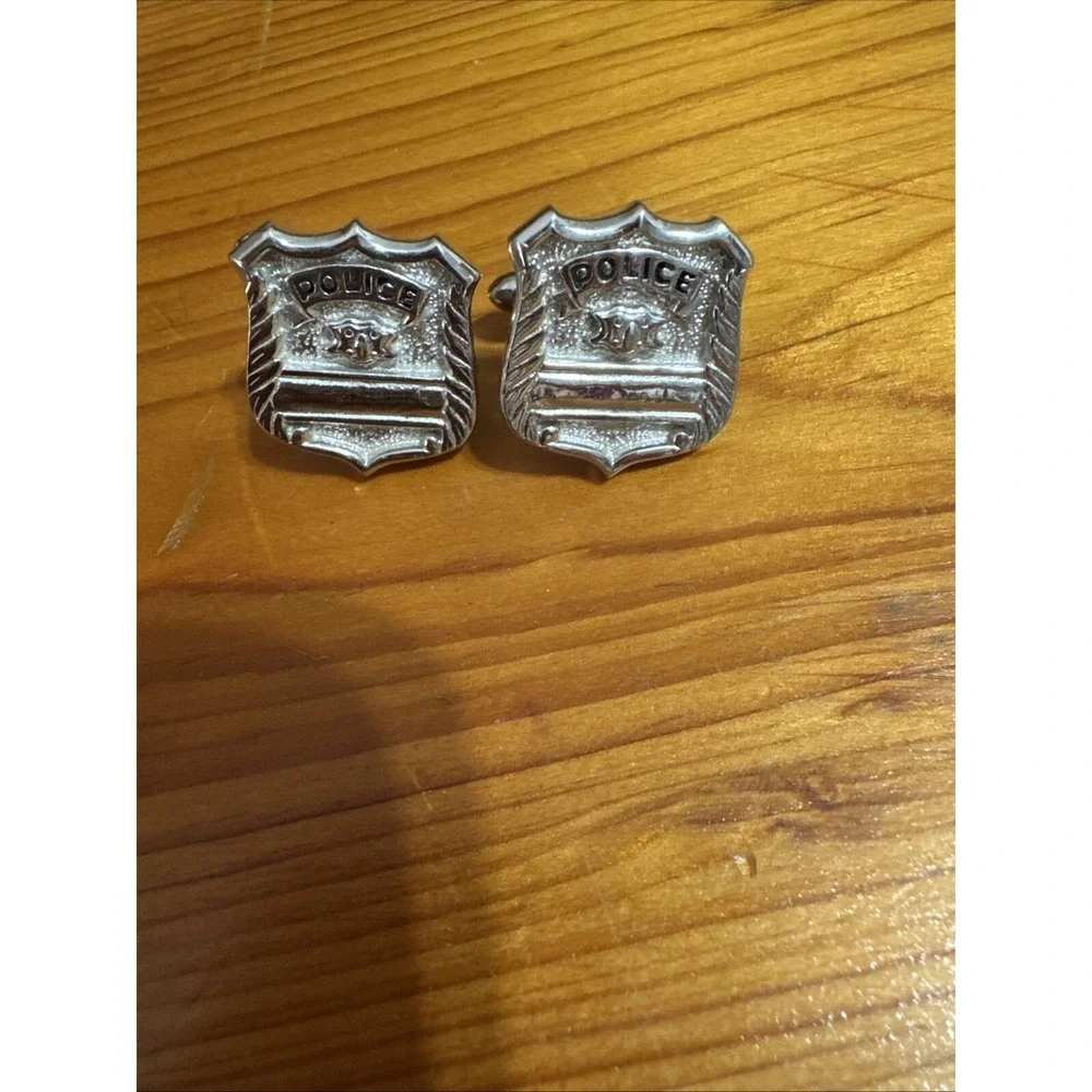 Vintage Swank Police Badge Cuffs Links Silver Tone
